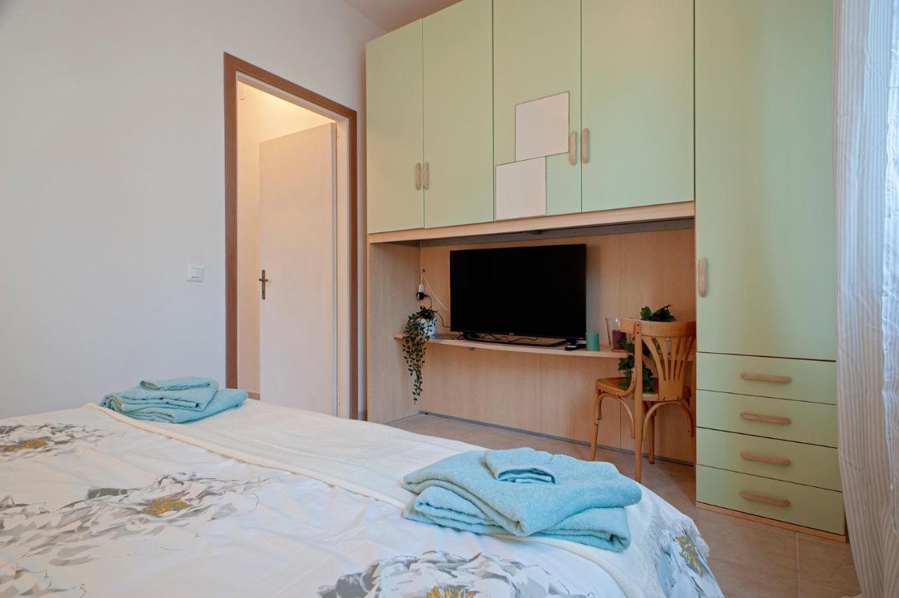 L'Angolo Di Grace Apartman Livorno Kültér fotó